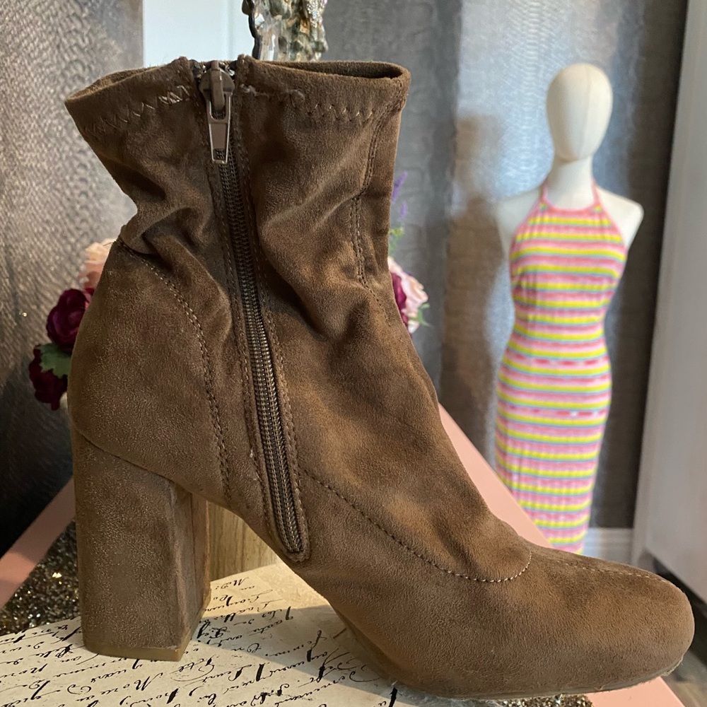 MIA BRAND VICKIE MULES CAMEL COLORED SUEDE-TEXTILE BOOTS - Picture 6 of 10
